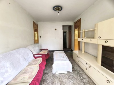 3室2廳1陽臺 寧靜小區(qū)客廳