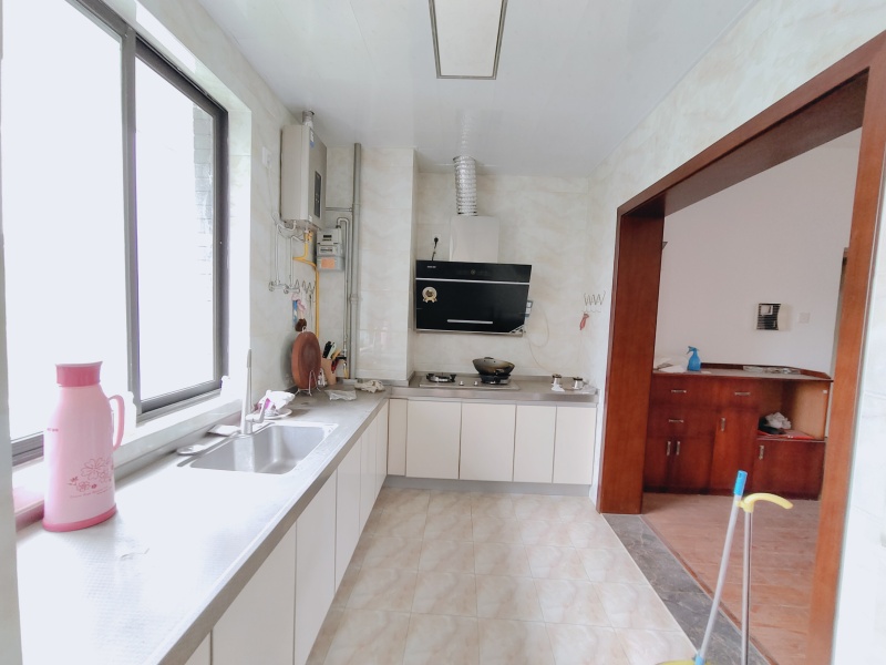 4室2廳2陽臺 云南映象花好月圓一期廚房