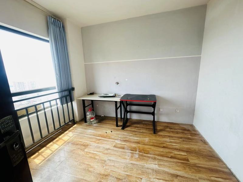 3室2廳1陽臺 葡萄街區(qū)天宇花園臥室