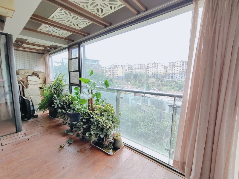 4室2廳2陽臺 云南映象花好月圓一期陽臺