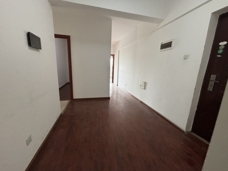 3室2廳2陽(yáng)臺(tái) 潤(rùn)城二區(qū)餐廳