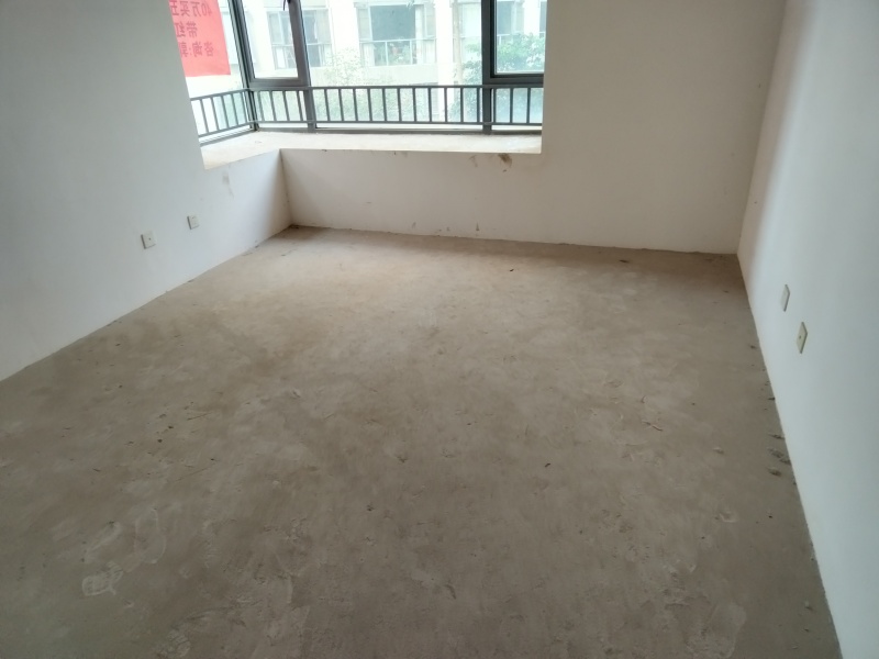 3室2廳2陽(yáng)臺(tái) 西府景苑餐廳