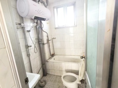 3室2廳1陽臺 寧靜小區(qū)衛(wèi)生間