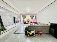 4室2廳2陽臺 北京路花苑客廳