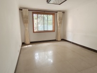 3室2廳1陽(yáng)臺(tái) 波羅小區(qū)客廳