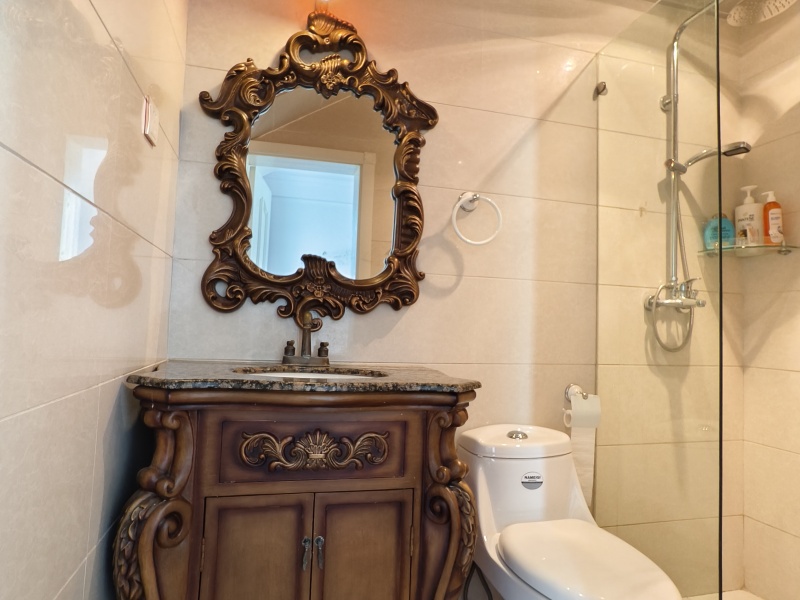 6室2廳3陽臺(tái) 滇池高爾夫別墅別墅衛(wèi)生間