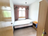 3室2廳1陽臺 寧靜小區(qū)臥室