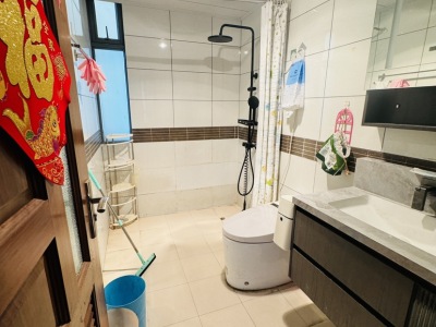 3室2廳2陽(yáng)臺(tái) 水逸康橋