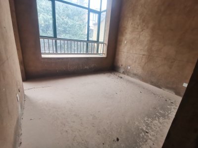 5室3廳3陽臺 貴研自然界