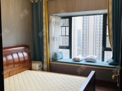 3室2廳2陽(yáng)臺(tái) 恒大云報(bào)華府