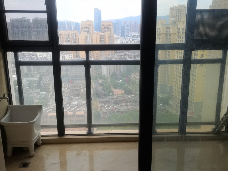 4室2廳2陽臺 云安陽光城陽臺