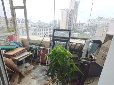 3室2廳1陽臺 中環(huán)金界