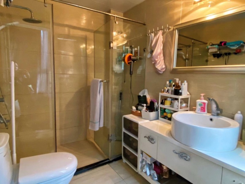 4室2廳3陽臺 貴研自然界衛(wèi)生間