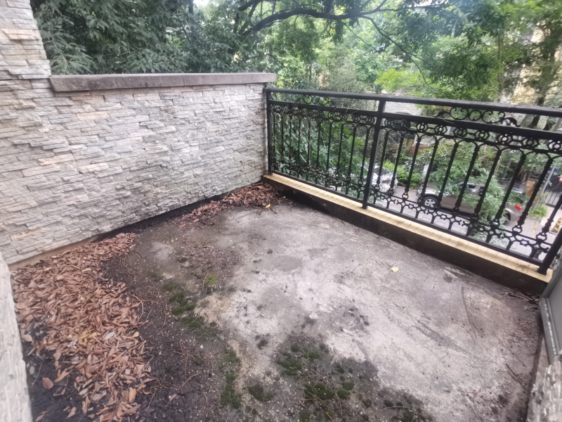 5室3廳3陽臺 貴研自然界別墅陽臺