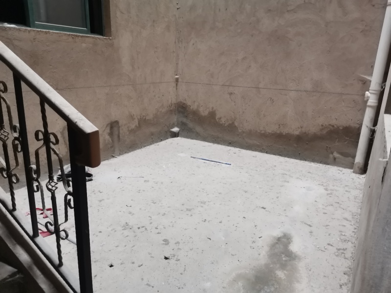 5室3廳3陽臺 貴研自然界別墅客廳