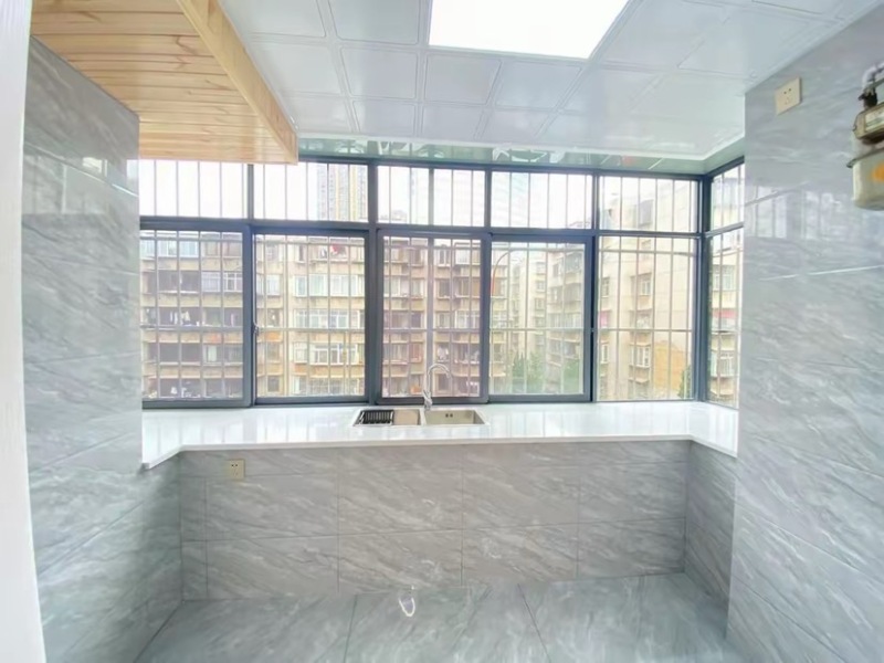 3室2廳1陽臺 白馬小區(qū)廚房