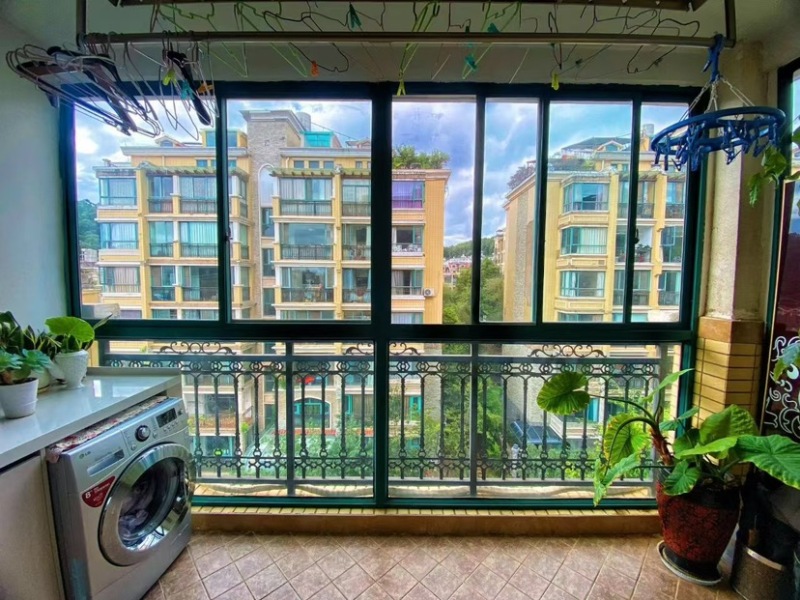 4室2廳3陽臺 貴研自然界陽臺