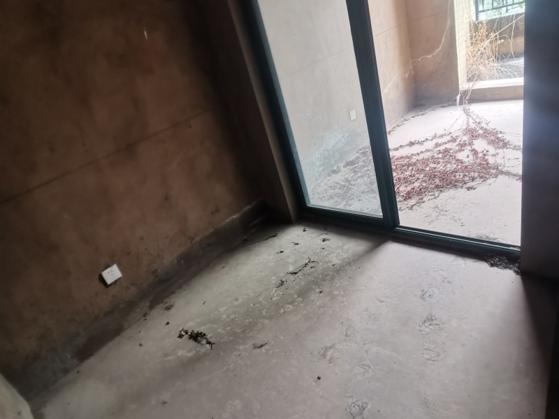 5室3廳3陽臺 貴研自然界別墅衛(wèi)生間