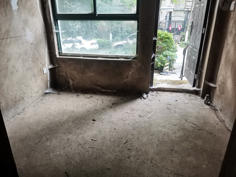 5室3廳3陽臺 貴研自然界別墅客廳