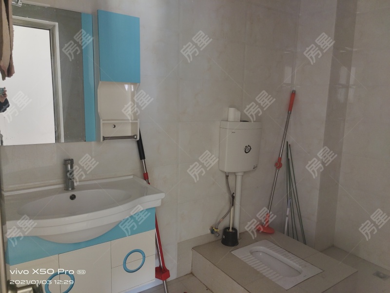 3室2廳1陽(yáng)臺(tái) 潤(rùn)城二區(qū)衛(wèi)生間