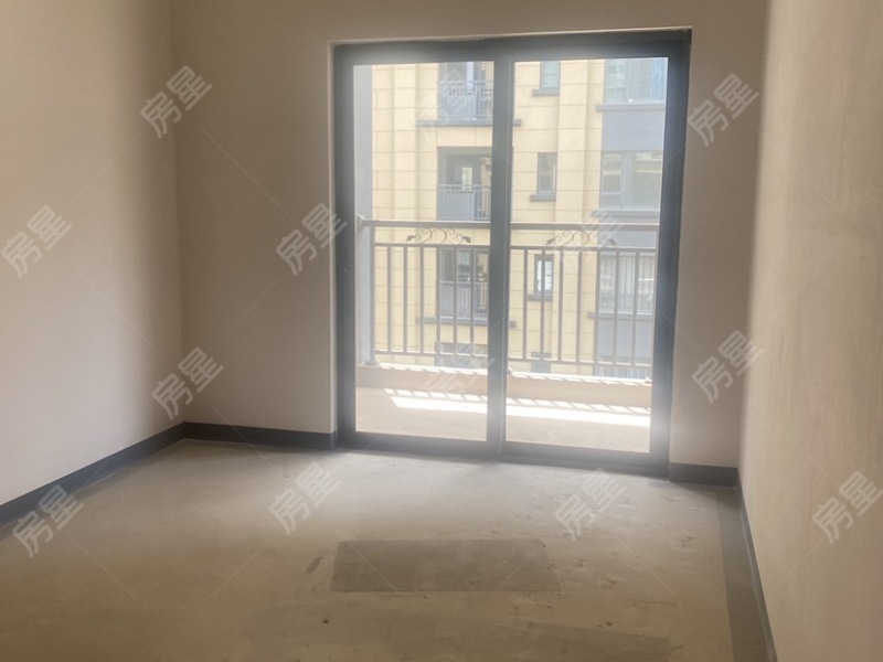 4室2廳2陽臺 萬科銀海泊岸觀瀾臥室