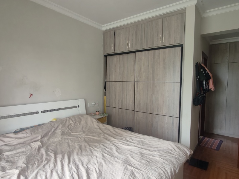 3室2廳2陽臺(tái) 金科陽光里臥室