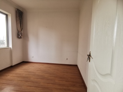 3室2廳2陽(yáng)臺(tái) 第三城紫曼園