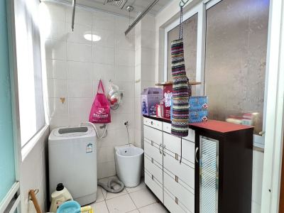 3室2廳2陽臺 臨江雅苑