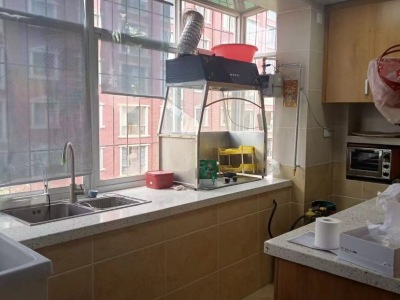 2室2廳1陽臺(tái) 昆明市電工廠生活區(qū)