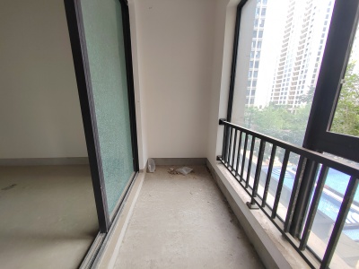 4室2廳1陽(yáng)臺(tái) 綠城春江明月