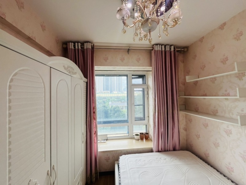 1室1廳 盛高大城二期臥室