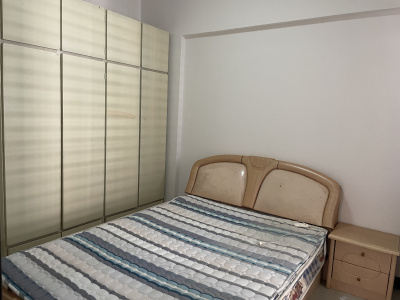 2室2廳2陽(yáng)臺(tái) 國(guó)際銀座