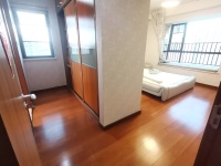 3室2廳 金域緹香臥室