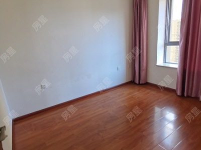 4室2廳2陽臺 溪畔麗景