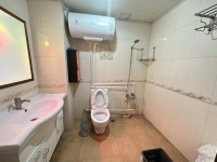 3室2廳2陽(yáng)臺(tái) 世紀(jì)城玉春苑衛(wèi)生間
