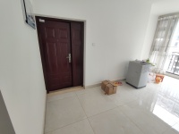 5室2廳3陽臺 金江小區(qū)融苑門廳