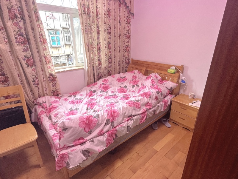 3室2廳 煤機新村臥室