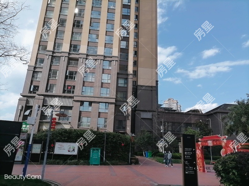 3室2廳1陽臺 藍(lán)光COCO蜜城自家花園