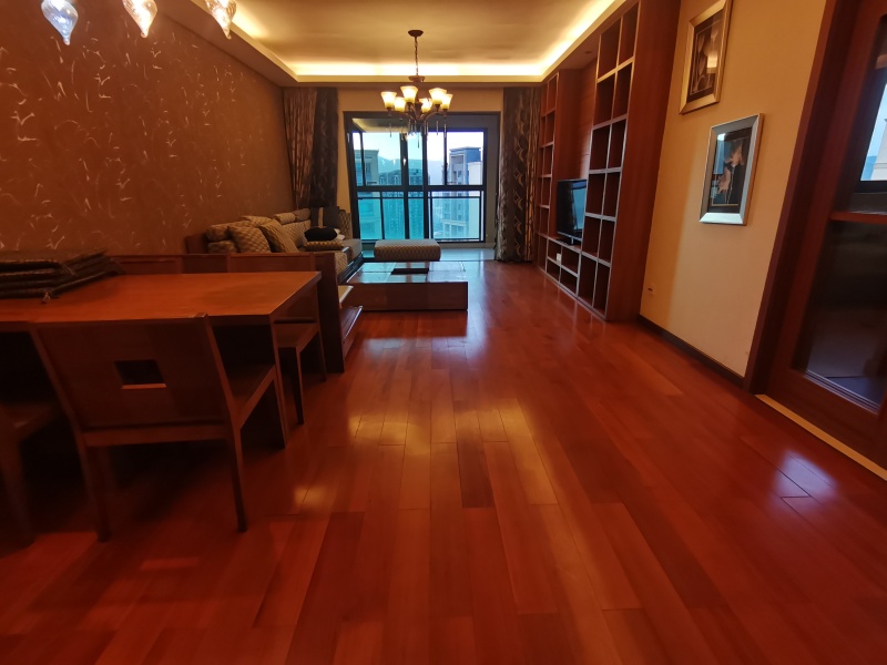 3室2廳 金域緹香客廳