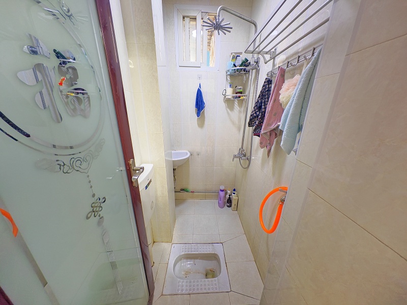 3室2廳 煤機新村衛(wèi)生間