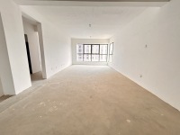 4室2廳2陽臺(tái) 同德昆明廣場A區(qū)客廳