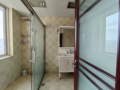 3室2廳2陽(yáng)臺(tái) 滇池印象花園衛(wèi)生間