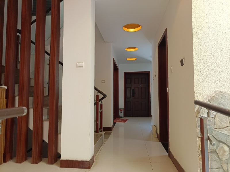 4室2廳3陽(yáng)臺(tái) 滇池衛(wèi)城紫園別墅其他