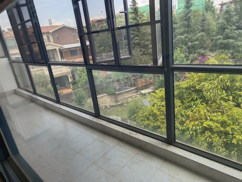 4室2廳3陽(yáng)臺(tái) 滇池衛(wèi)城紫園別墅陽(yáng)臺(tái)