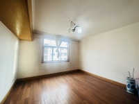 4室2廳2陽臺 金實小區(qū)臥室