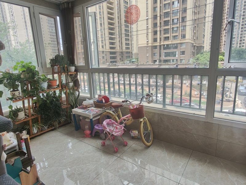 3室2廳2陽臺(tái) 金科陽光里陽臺(tái)