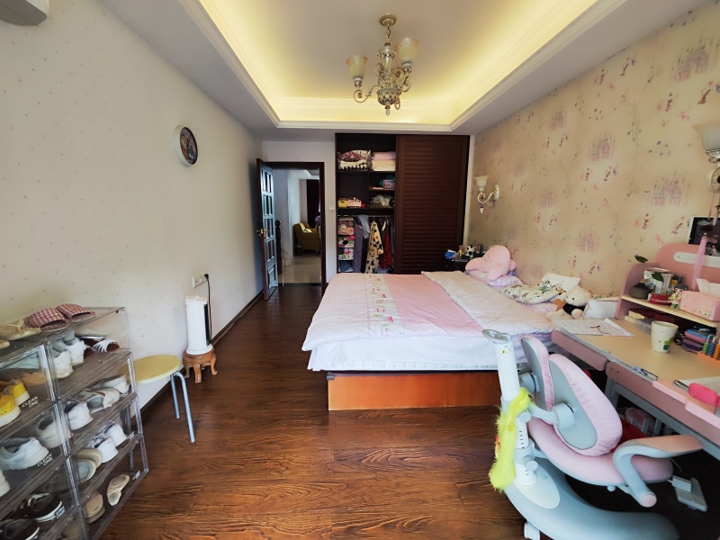 7室2廳5陽臺 海韻楓丹別墅臥室