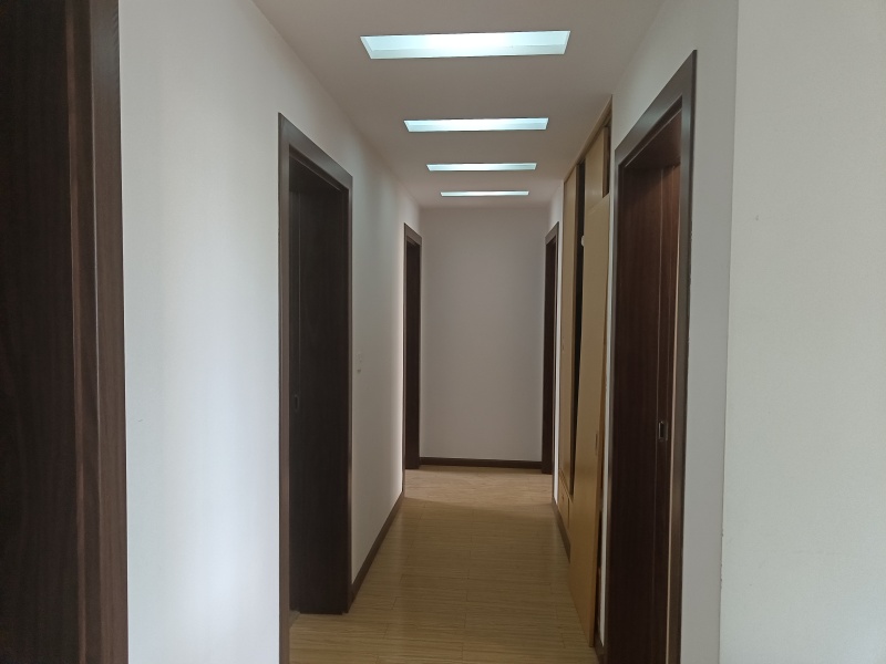 4室2廳2陽(yáng)臺(tái) 湖畔之夢(mèng)客廳