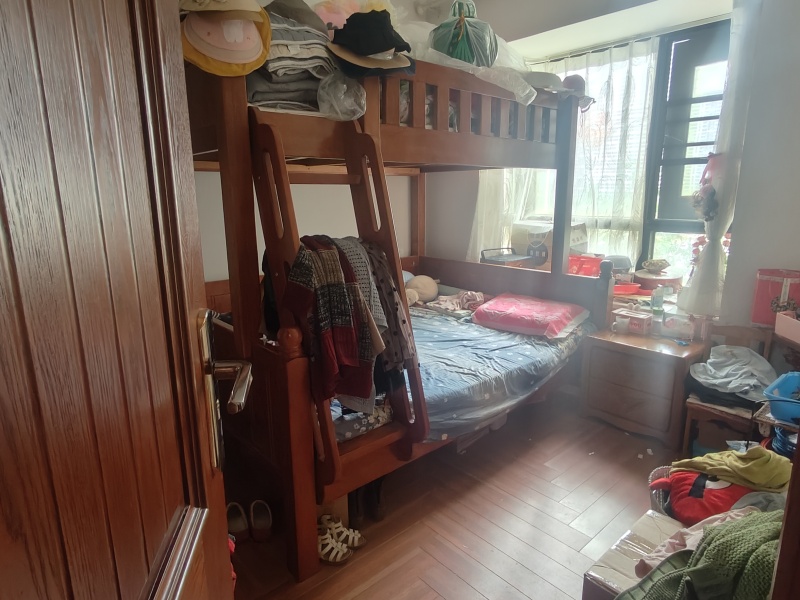 3室2廳2陽臺(tái) 金科陽光里書房