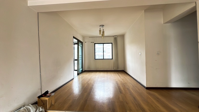 5室2廳2陽臺 春城慧谷A區(qū)餐廳